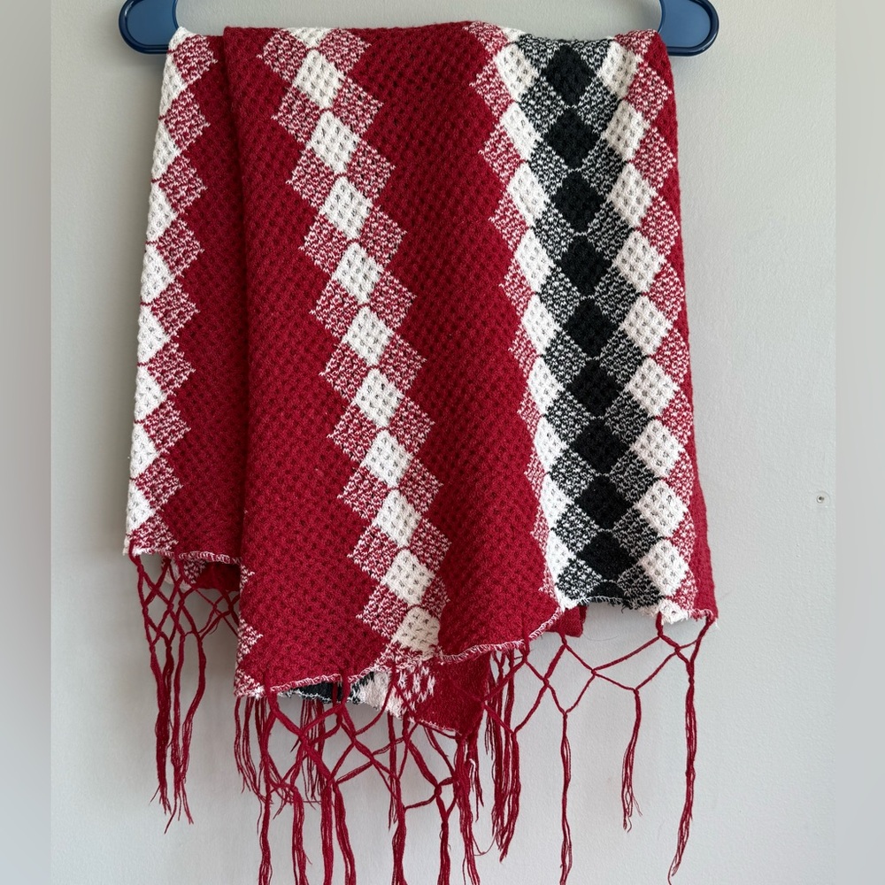 Vintage diamond pattern Knit winter Scarf with Tassels